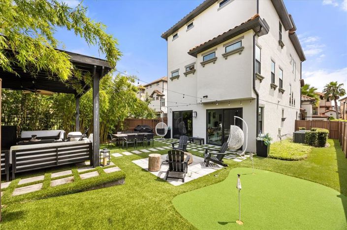 Image No.50-4 Bed Property for sale