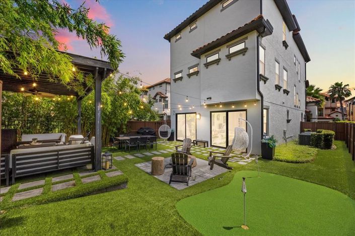 Image No.51-4 Bed Property for sale