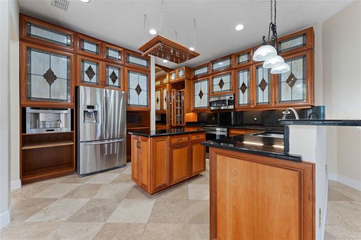 Image No.29-5 Bed Property for sale