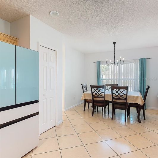 Image No.7-Propriété de 4 chambres à vendre à Kissimmee