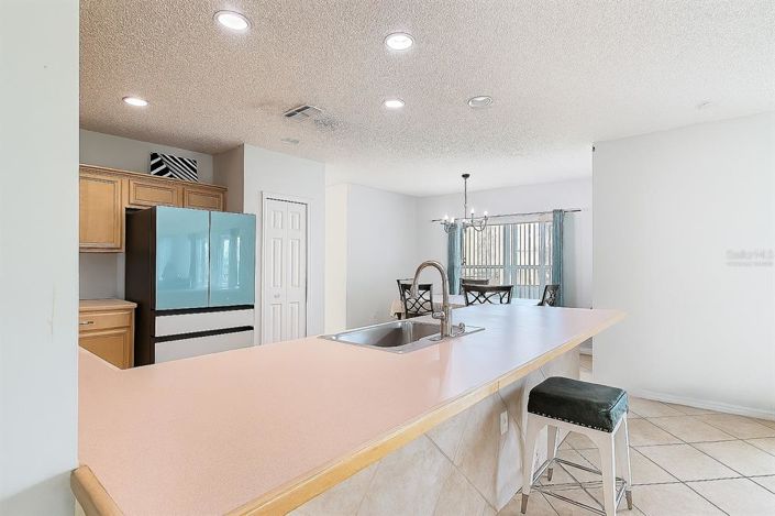 Image No.8-Propriété de 4 chambres à vendre à Kissimmee