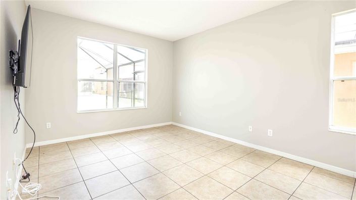 Image No.12-Propriété de 8 chambres à vendre à Kissimmee