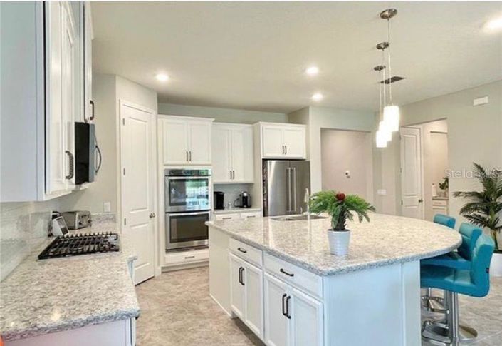 Image No.6-4 Bed Property for sale