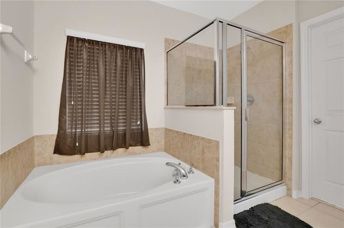 Image No.10-3 Bed Property for sale