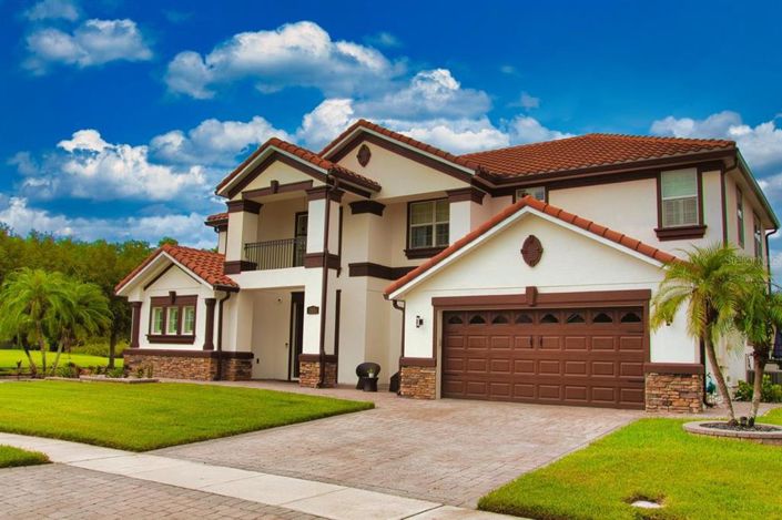 Image No.1-5 Bed Property for sale