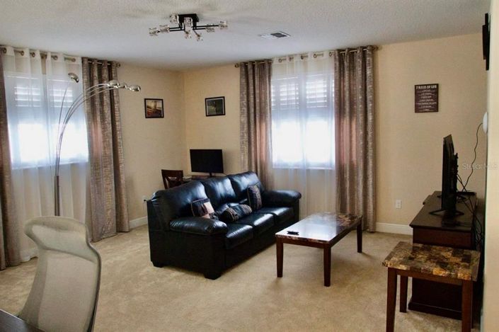 Image No.21-Propriété de 5 chambres à vendre à Kissimmee