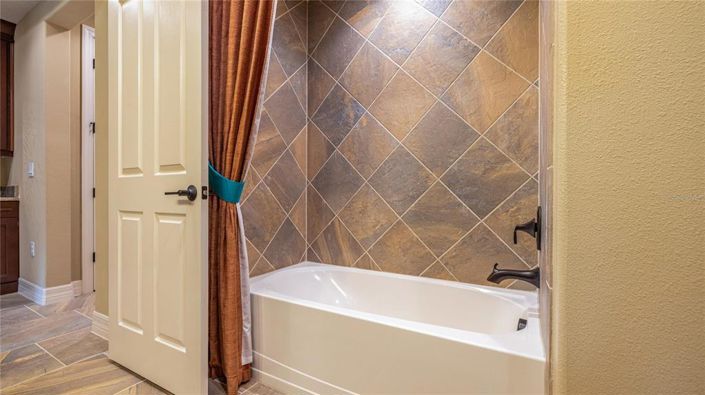 Image No.15-Propriété de 5 chambres à vendre à Kissimmee