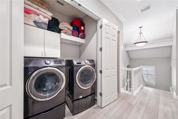 Image No.27-6 Bed Property for sale