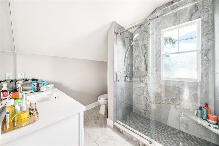 Image No.47-6 Bed Property for sale