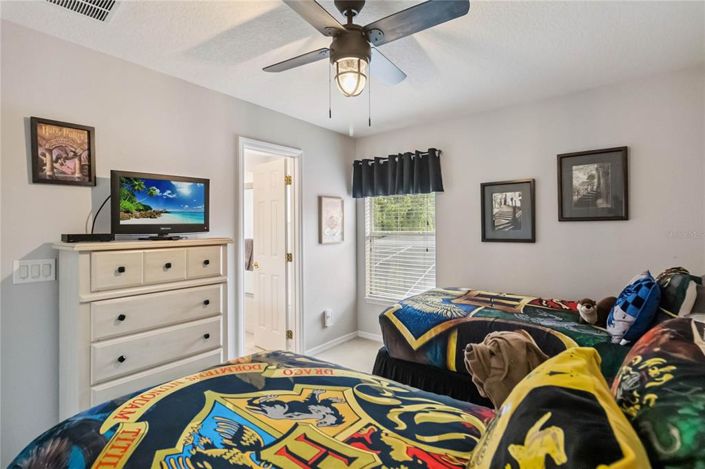 Image No.23-5 Bed Property for sale