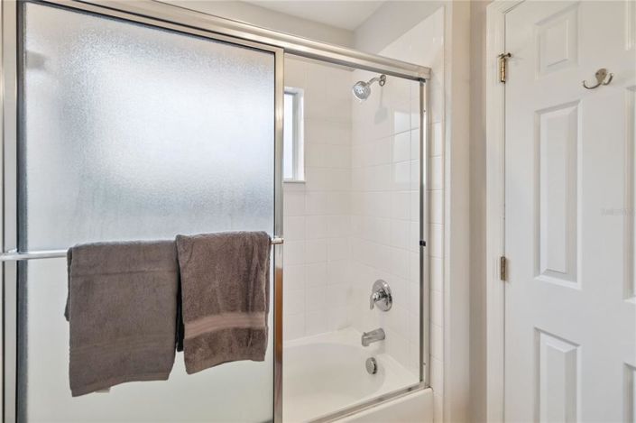 Image No.25-5 Bed Property for sale