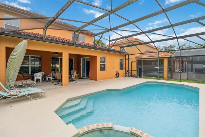 Image No.6-5 Bed Property for sale