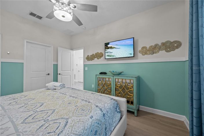 Image No.22-9 Bed Property for sale