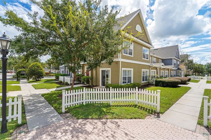 Image No.1-Maison de ville de 4 chambres à vendre à Kissimmee