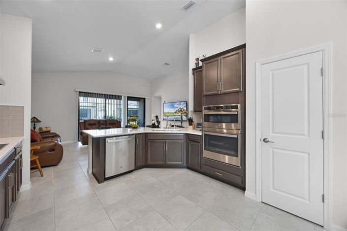 Image No.25-4 Bed Property for sale