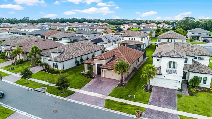 Image No.55-4 Bed Property for sale