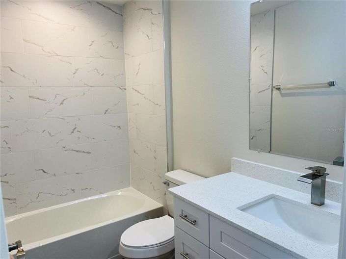 Image No.18-4 Bed Townhouse for sale