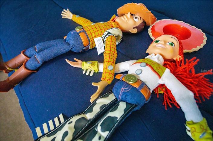 Image No.24-4 Bed Townhouse for sale