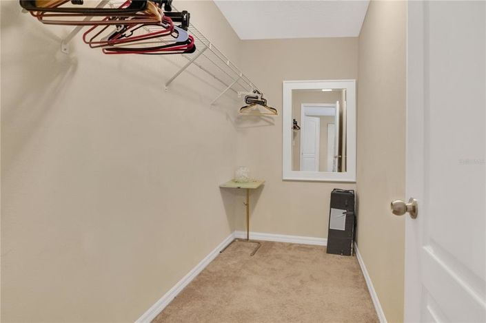 Image No.21-6 Bed Property for sale