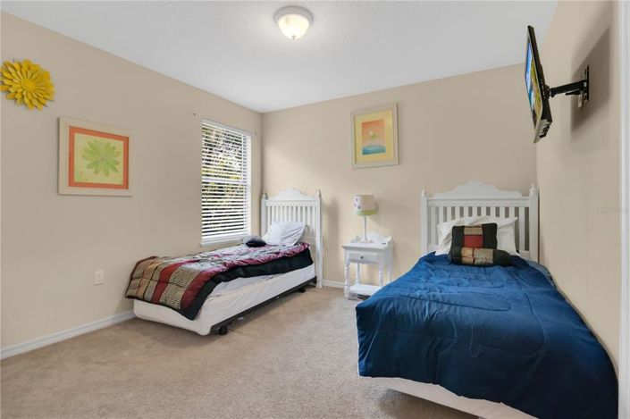 Image No.22-6 Bed Property for sale