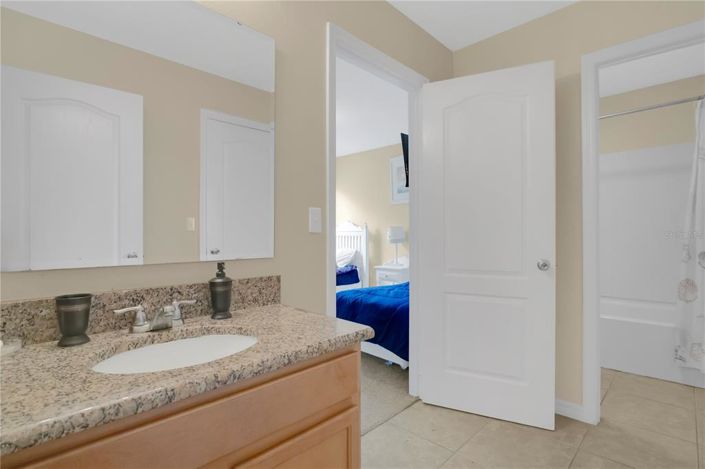 Image No.23-6 Bed Property for sale