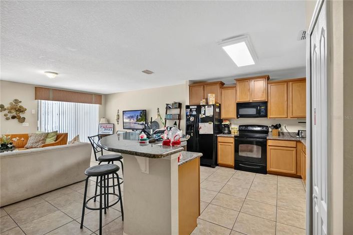 Image No.9-6 Bed Property for sale