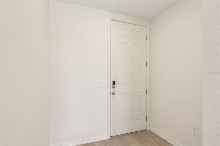 Image No.11-3 Bed Townhouse for sale