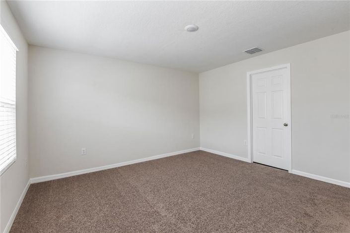 Image No.12-4 Bed Townhouse for sale