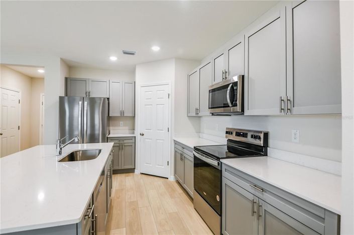 Image No.4-4 Bed Townhouse for sale