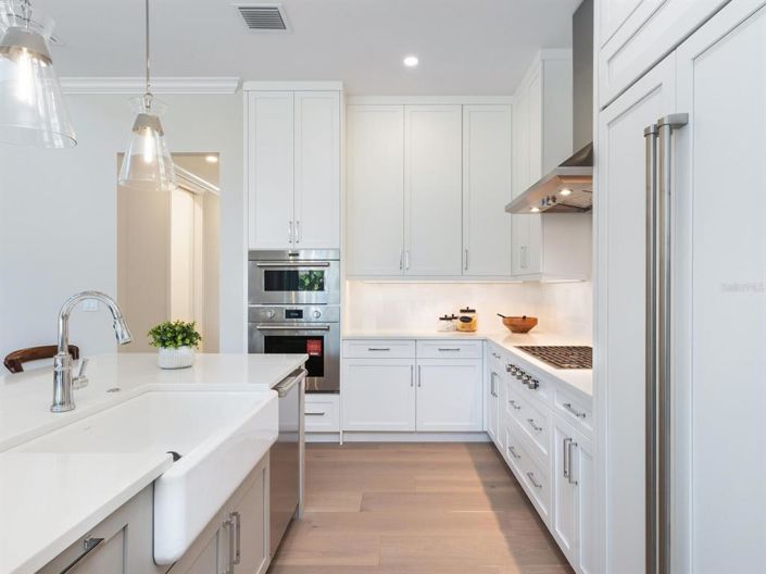 Image No.13-4 Bed Property for sale