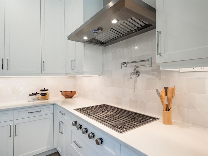 Image No.14-4 Bed Property for sale