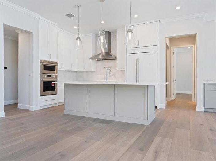 Image No.38-4 Bed Property for sale