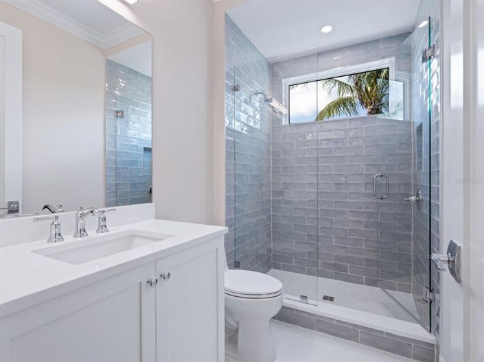 Image No.66-4 Bed Property for sale