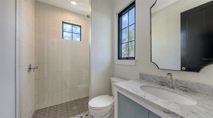 Image No.30-5 Bed Property for sale