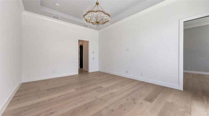 Image No.44-5 Bed Property for sale