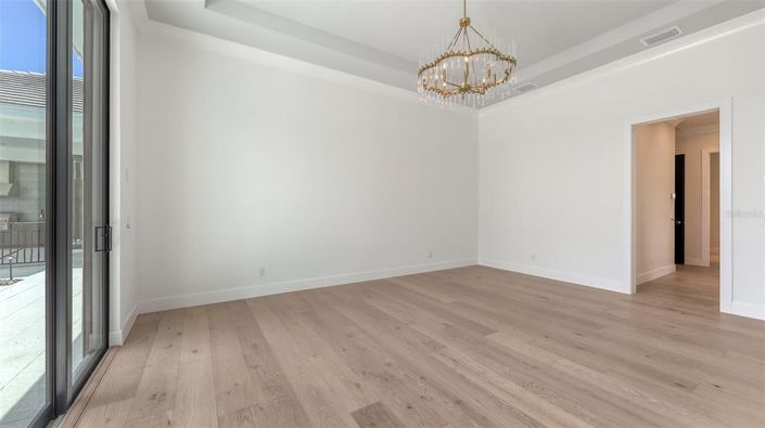 Image No.45-5 Bed Property for sale