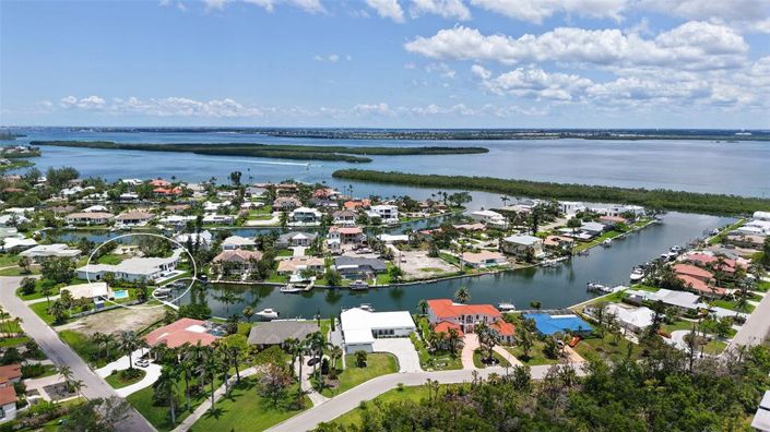 Image No.78-5 Bed Property for sale