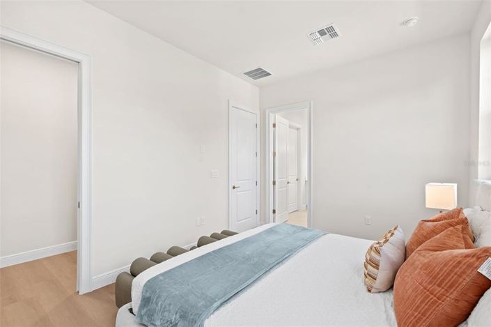 Image No.29-5 Bed Property for sale