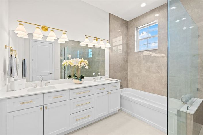 Image No.30-5 Bed Property for sale