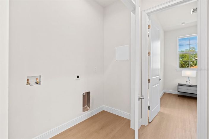 Image No.32-5 Bed Property for sale