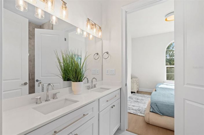 Image No.35-5 Bed Property for sale