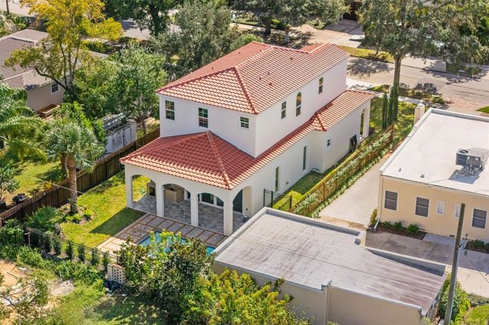 Image No.52-5 Bed Property for sale