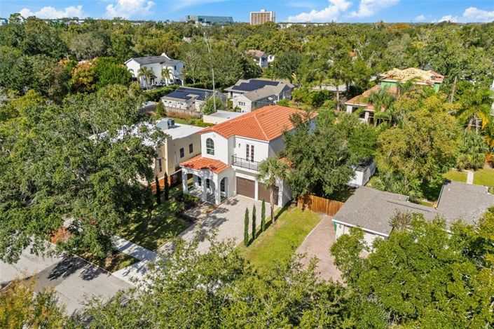 Image No.53-5 Bed Property for sale