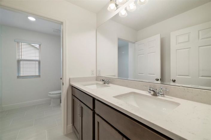 Image No.9-6 Bed Property for sale