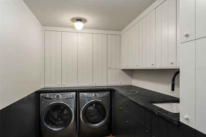 Image No.43-4 Bed Property for sale