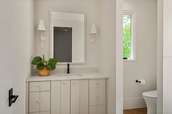 Image No.55-4 Bed Property for sale