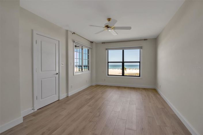 Image No.26-2 Bed Property for sale