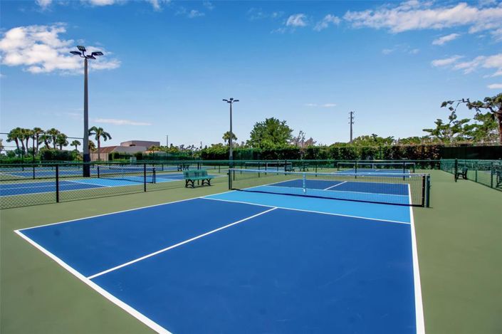 Image No.52-2 Bed Property for sale