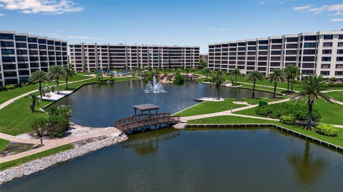 Image No.53-2 Bed Property for sale