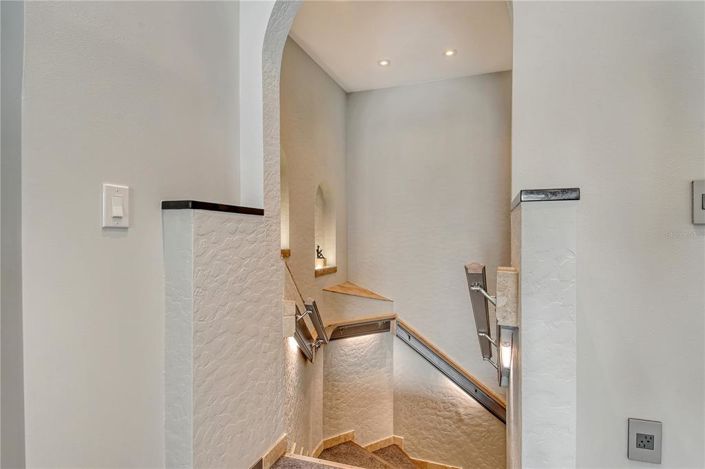 Image No.24-2 Bed Property for sale